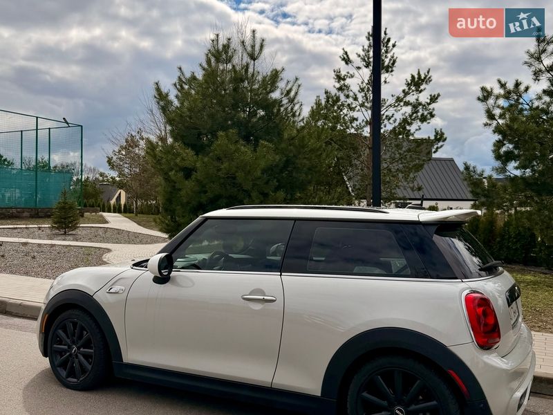 Хэтчбек MINI Cooper 2017 в Киеве