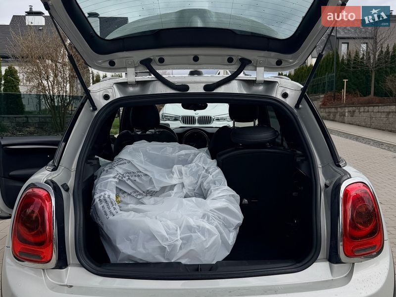 Хэтчбек MINI Cooper 2017 в Киеве