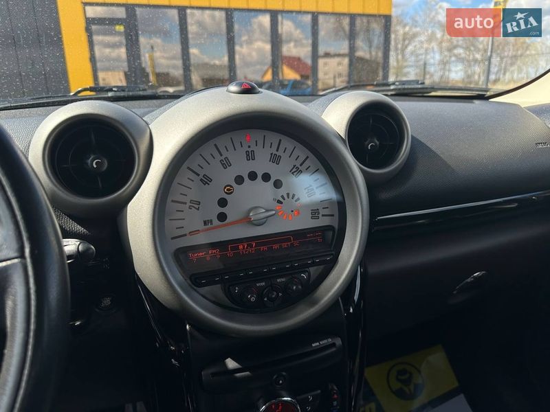 Хэтчбек MINI Cooper 2012 в Ивано-Франковске