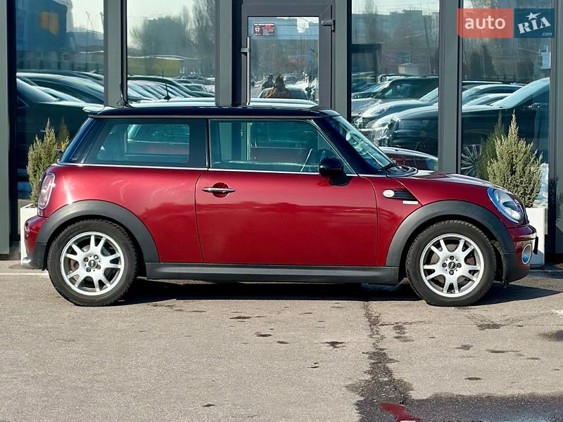 Хэтчбек MINI Cooper 2007 в Кременчуге