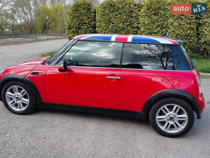 Хэтчбек MINI Cooper 2003 в Днепре