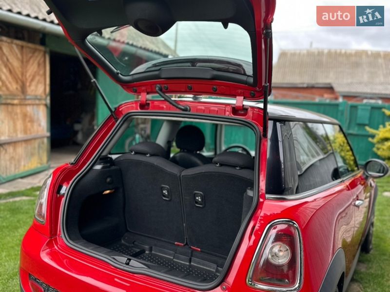 Хэтчбек MINI Cooper 2008 в Чернигове