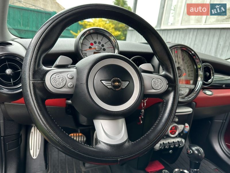 Хэтчбек MINI Cooper 2008 в Чернигове