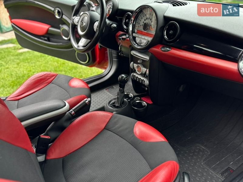 Хэтчбек MINI Cooper 2008 в Чернигове