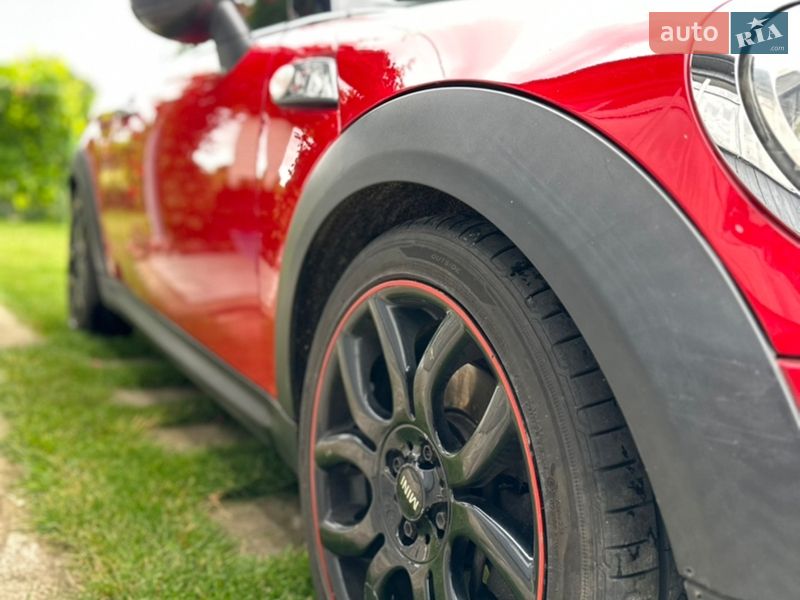 Хэтчбек MINI Cooper 2008 в Чернигове