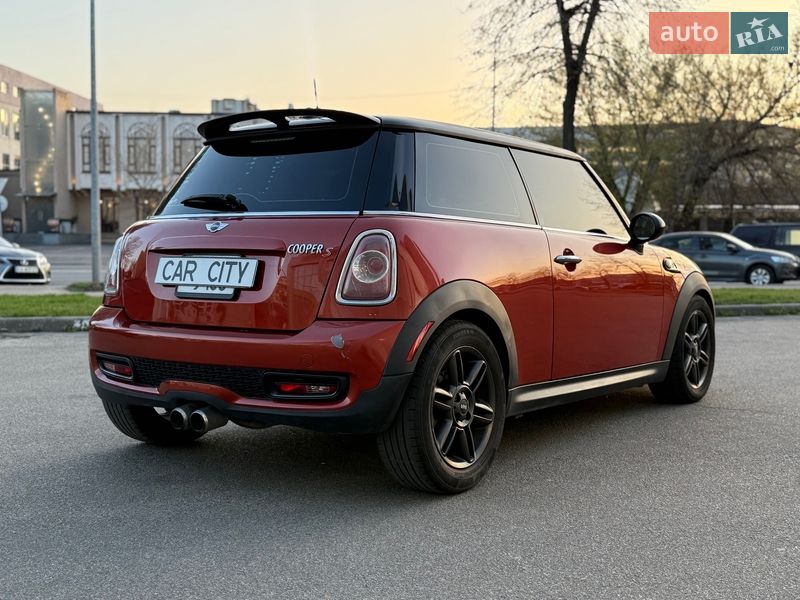 Хэтчбек MINI Cooper 2013 в Киеве