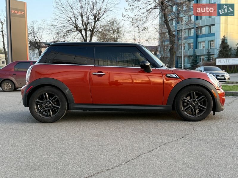 Хэтчбек MINI Cooper 2013 в Киеве
