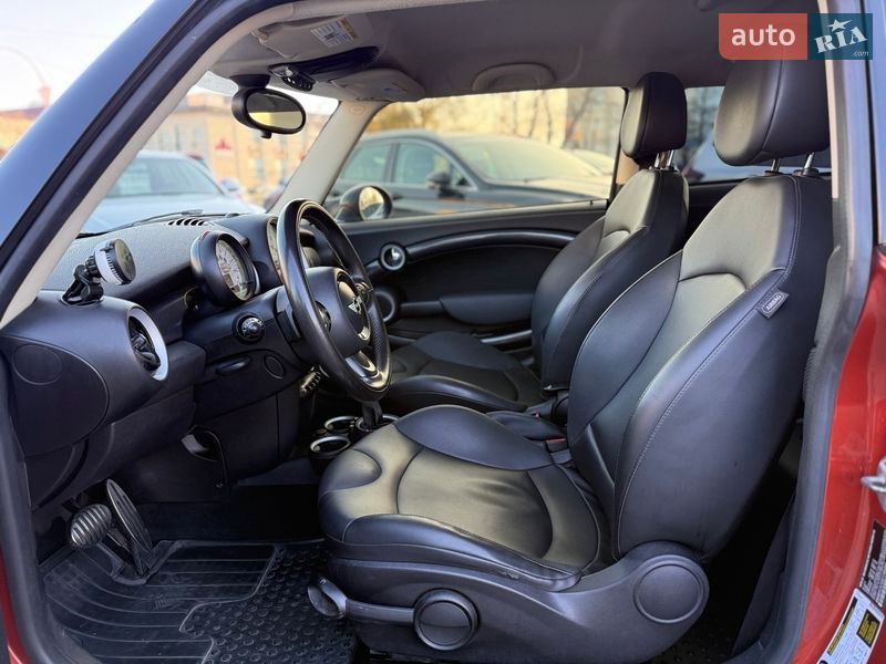 Хэтчбек MINI Cooper 2013 в Киеве
