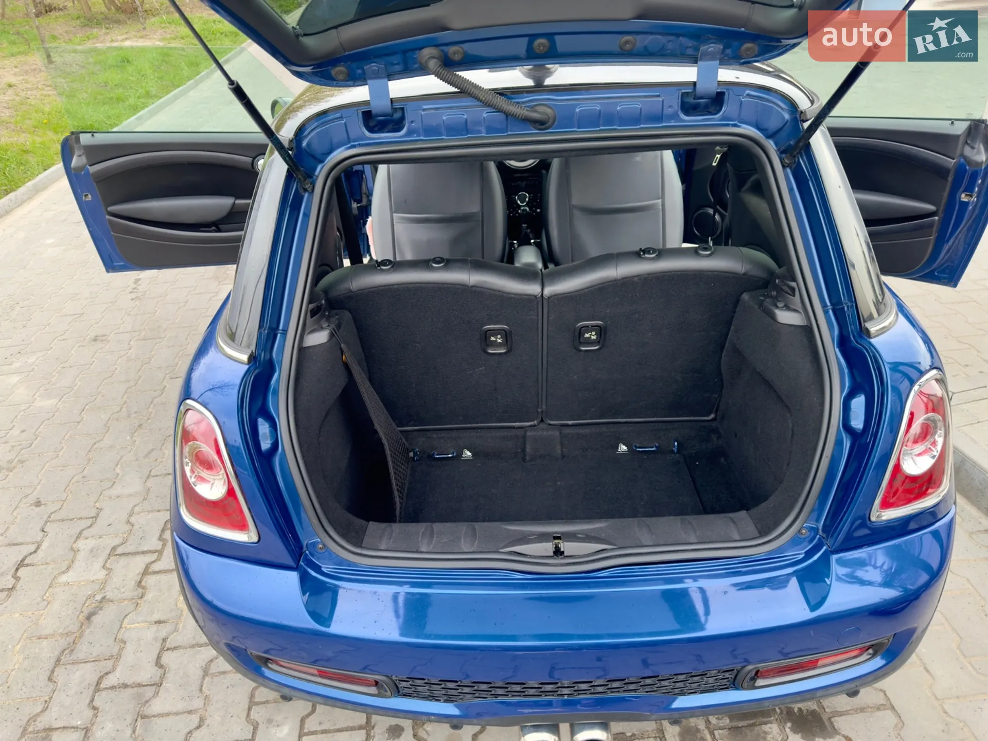 2013 MINI Cooper - мініатюра 2
