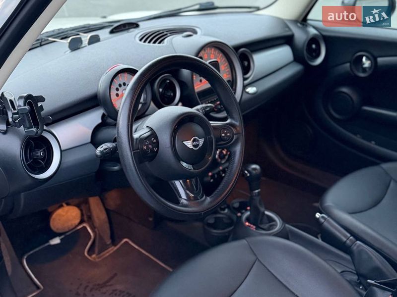 Хетчбек MINI Cooper 2012 в Києві