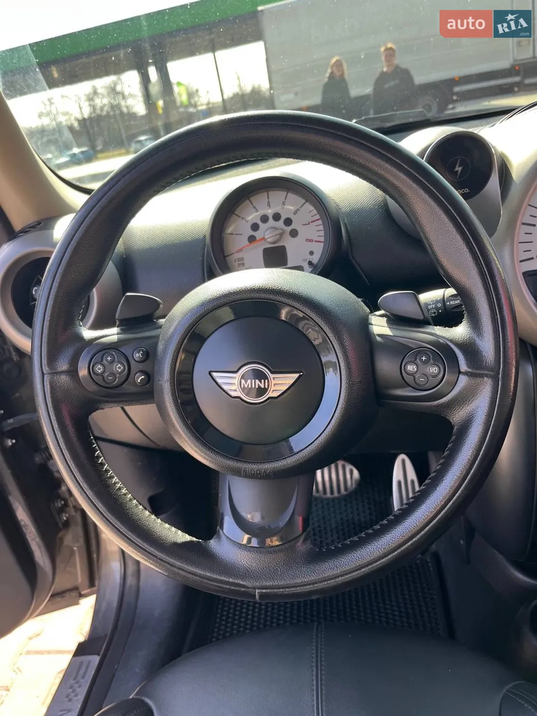 2011 MINI Cooper - мініатюра 10