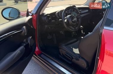Хэтчбек MINI Cooper 2019 в Киеве