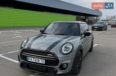 Хэтчбек MINI Cooper 2019 в Киеве