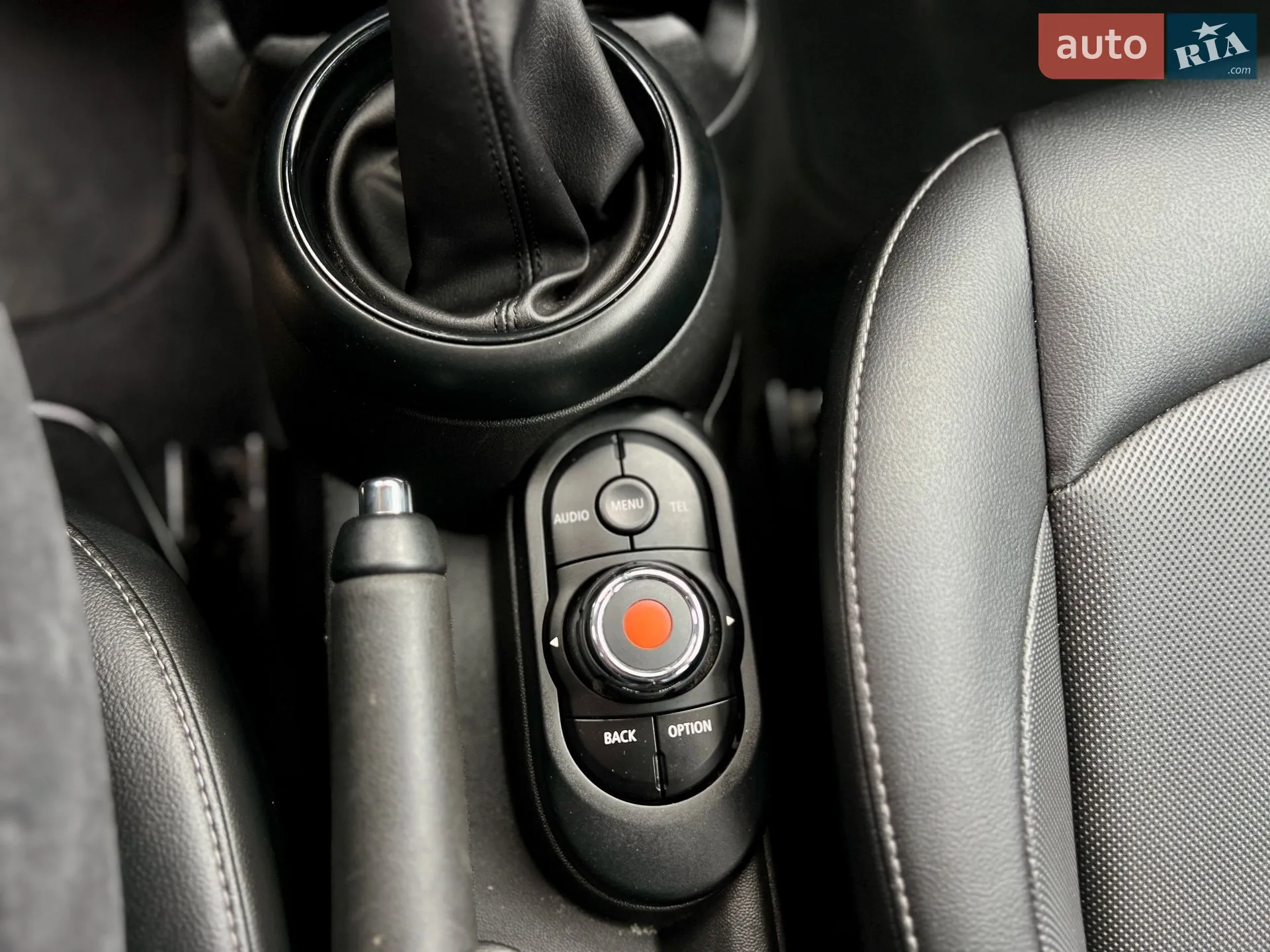 2016 MINI Cooper - мініатюра 37