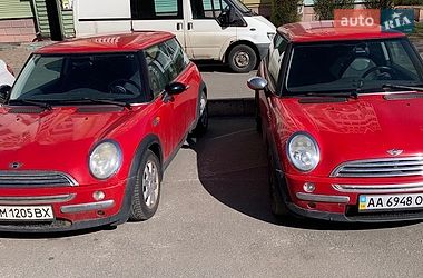 Хэтчбек MINI Cooper 2003 в Киеве