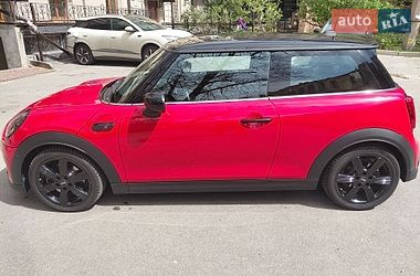 Хэтчбек MINI Cooper 2023 в Киеве