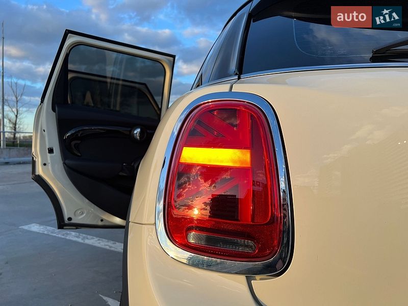 Хэтчбек MINI Cooper 2019 в Киеве