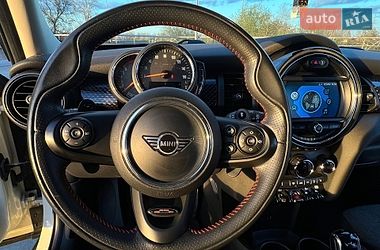 Хэтчбек MINI Cooper 2019 в Киеве