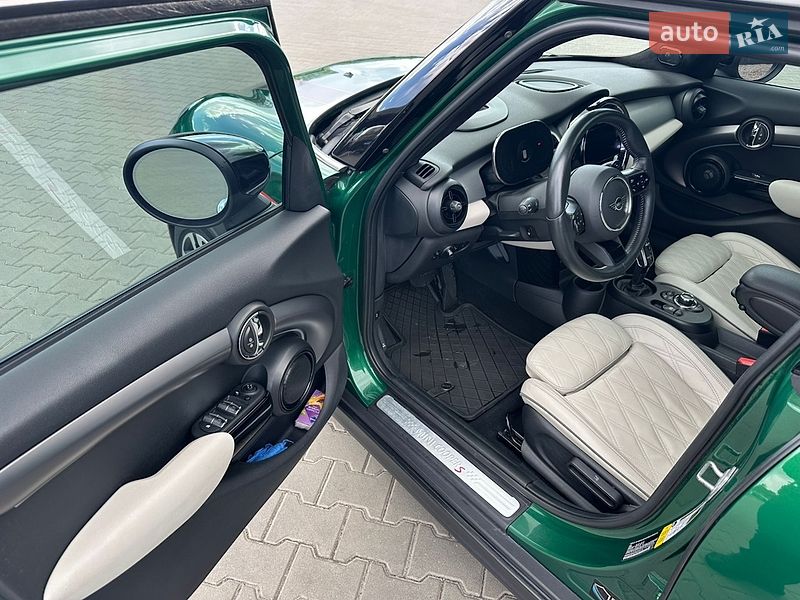Хэтчбек MINI Cooper 2021 в Киеве фото 9 Хэтчбек MINI Cooper 2021 в Киеве