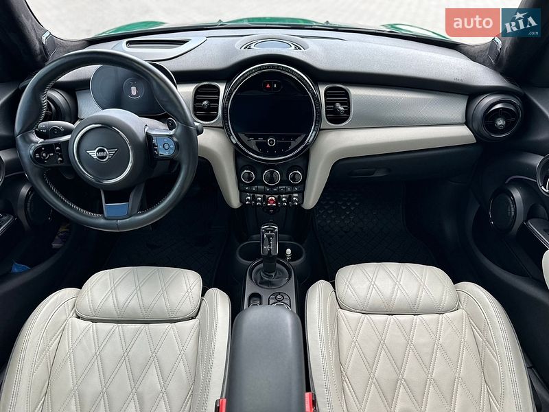 Хэтчбек MINI Cooper 2021 в Киеве фото 14 Хэтчбек MINI Cooper 2021 в Киеве