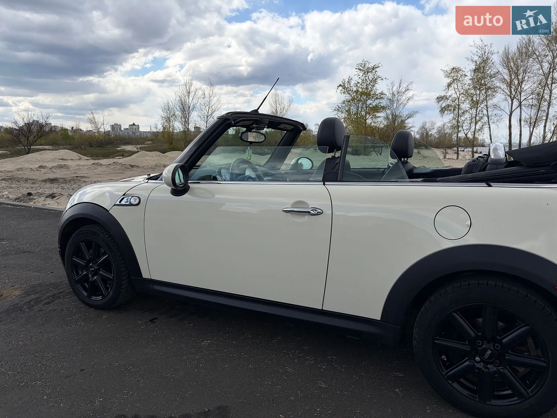 2013 MINI Cooper - мініатюра 19