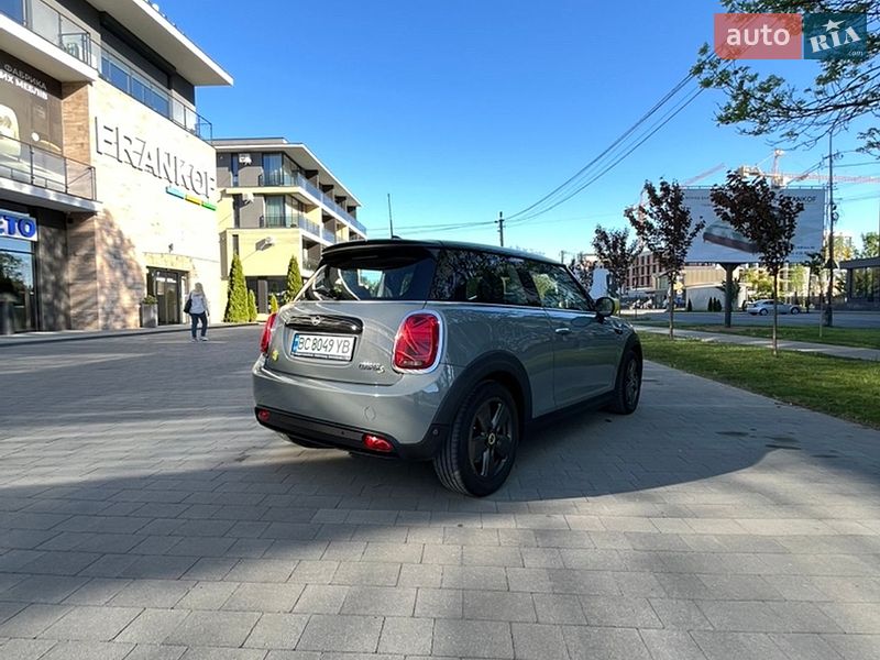 Хэтчбек MINI Cooper 2021 в Ужгороде