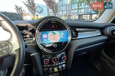 Хэтчбек MINI Cooper 2021 в Ужгороде