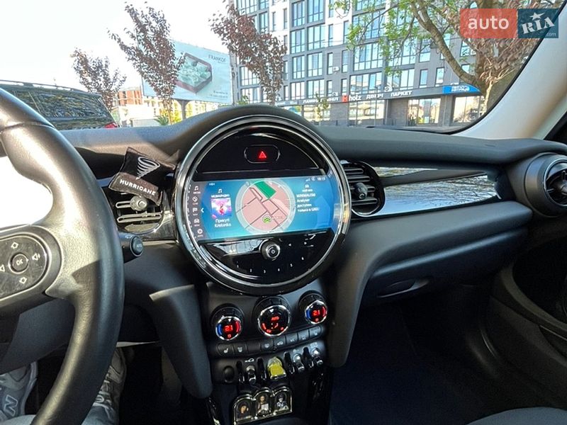 Хэтчбек MINI Cooper 2021 в Ужгороде