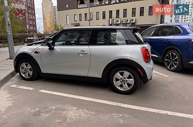 Хэтчбек MINI Cooper 2017 в Киеве