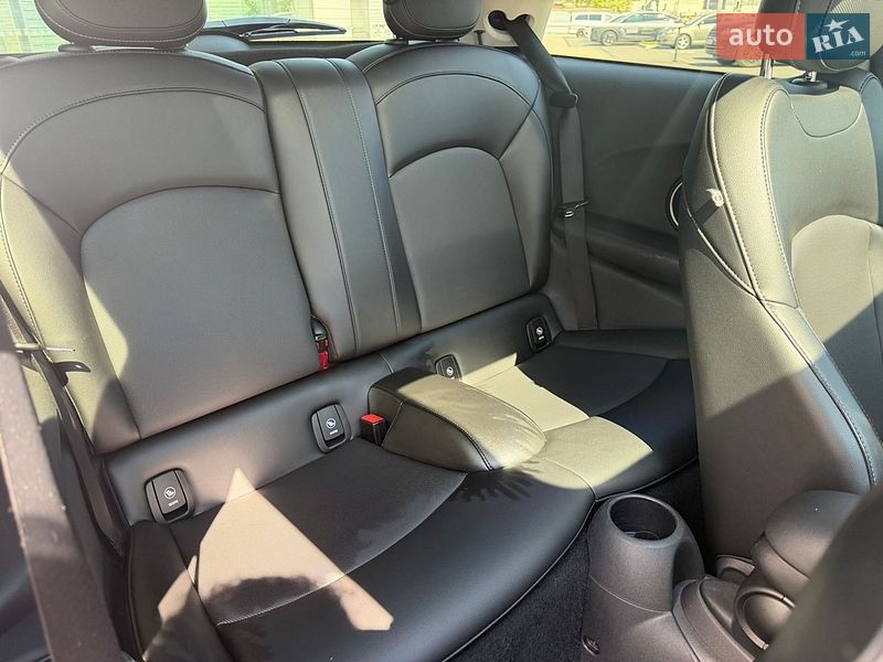 Хетчбек MINI Cooper 2015 в Харкові