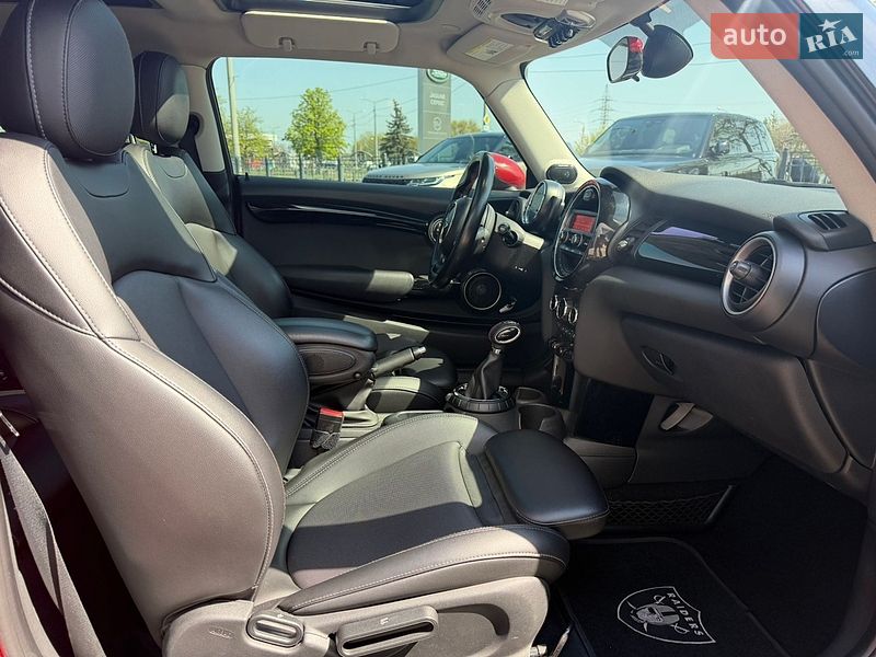 Хетчбек MINI Cooper 2015 в Харкові