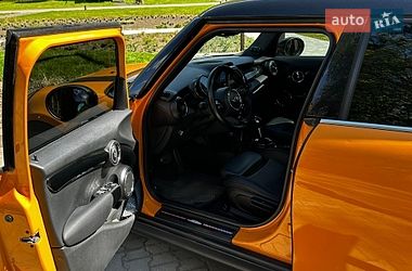 Хетчбек MINI Cooper 2016 в Львові