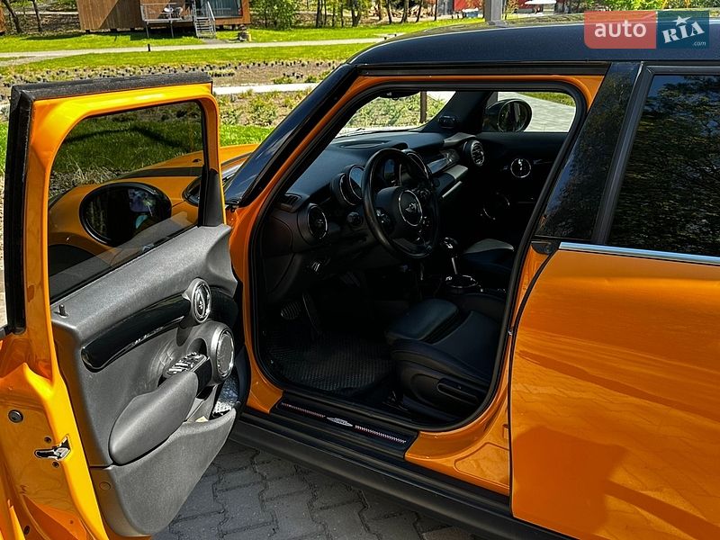 Хетчбек MINI Cooper 2016 в Львові