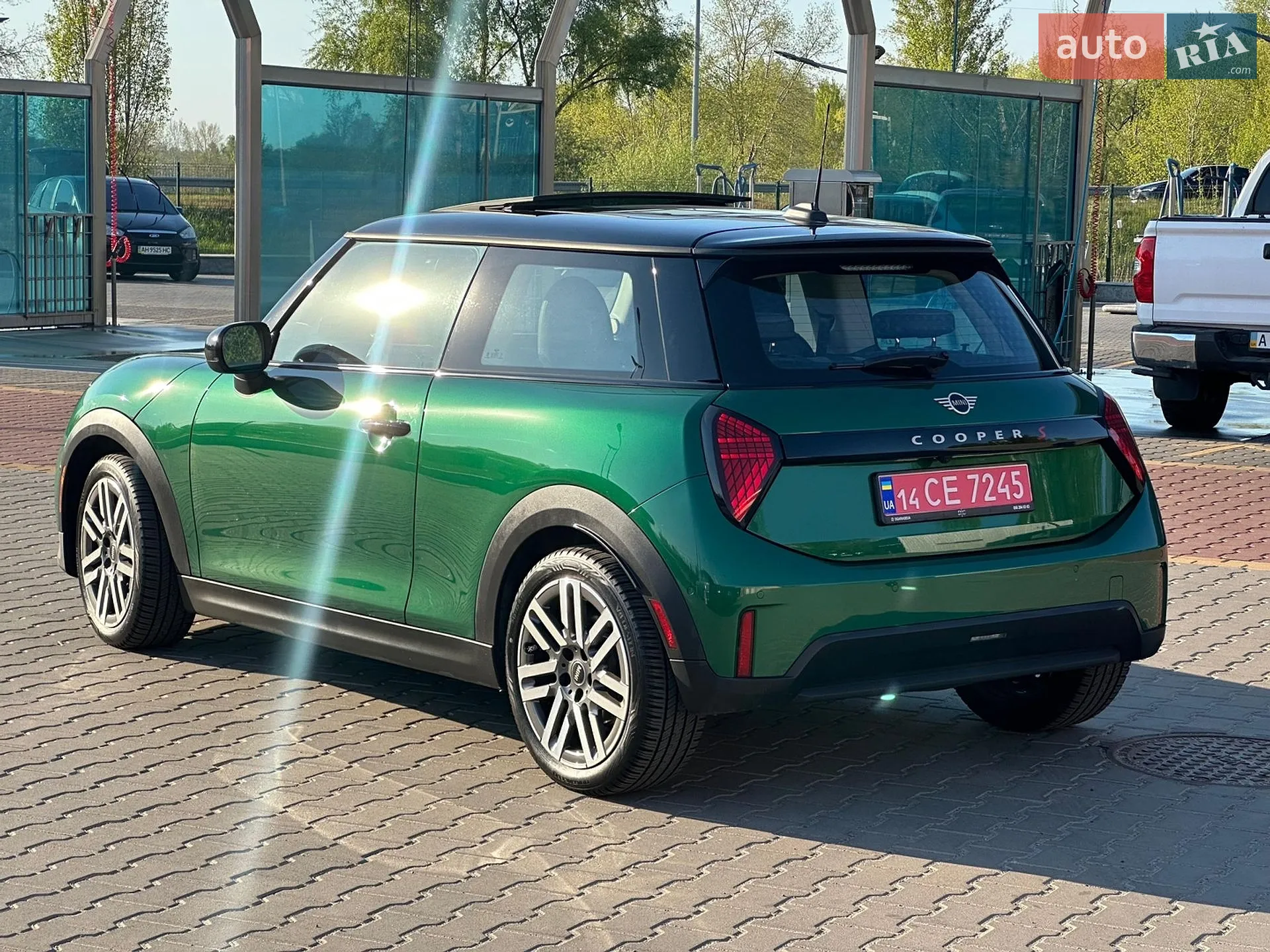 2024 MINI Cooper - мініатюра 2