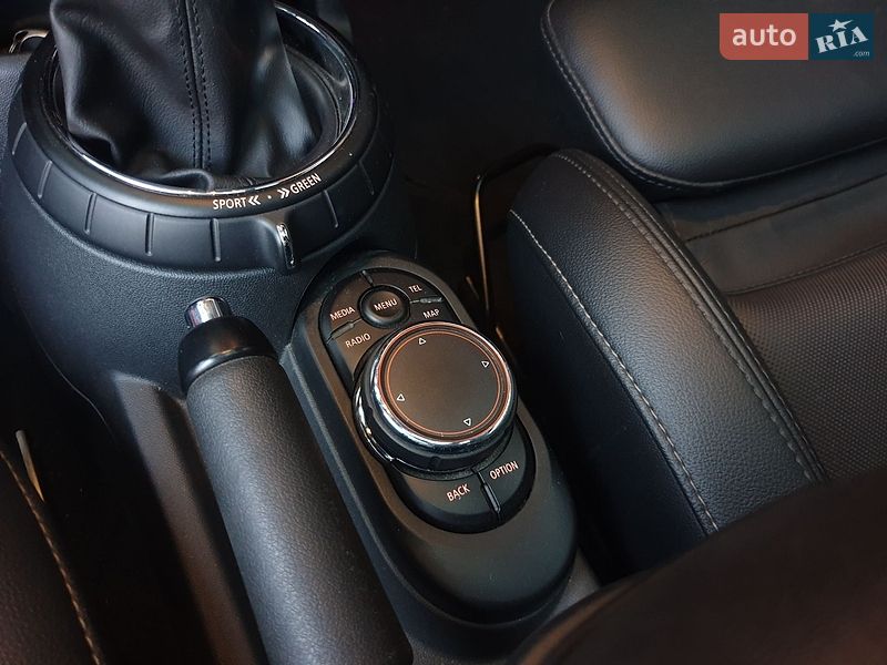 Хэтчбек MINI Cooper 2015 в Виннице