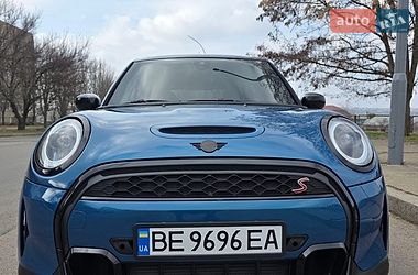 Хетчбек MINI Cooper 2023 в Южноукраїнську