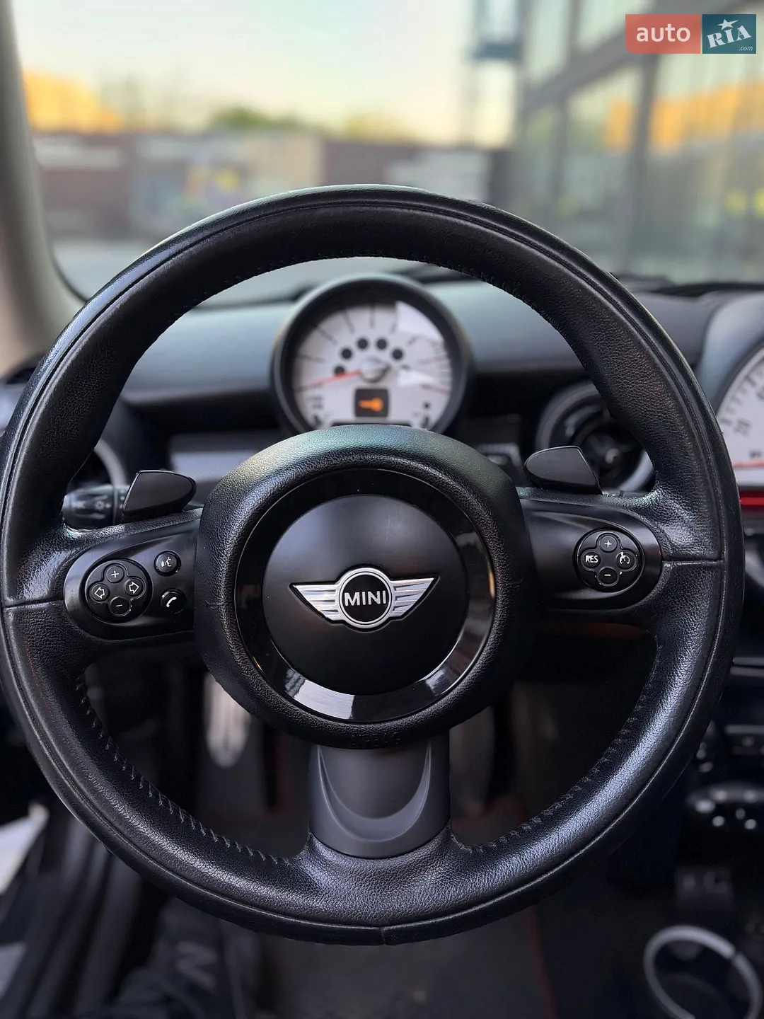 2012 MINI Cooper - мініатюра 2