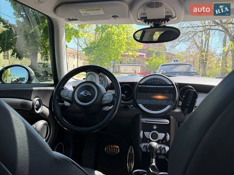 Хэтчбек MINI Cooper 2009 в Одессе