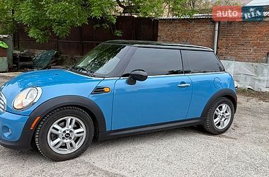 Хэтчбек MINI Cooper 2012 в Львове