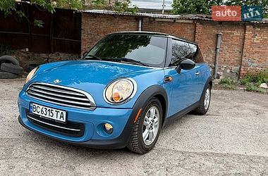 Хэтчбек MINI Cooper 2012 в Львове