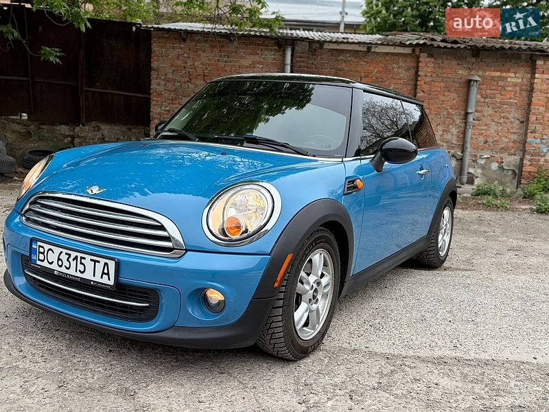 MINI Cooper 2012