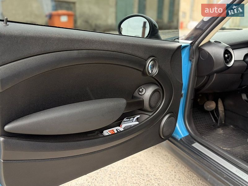 Хэтчбек MINI Cooper 2012 в Львове