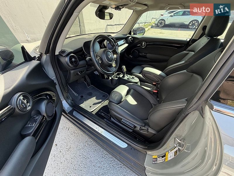 2021 Mini Cooper, VIN WMW13DJ01N2R92403:plate — zdjęcie 1 (autoria)
