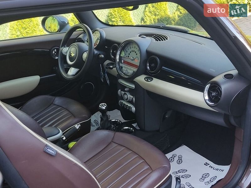Хэтчбек MINI Cooper 2008 в Черновцах