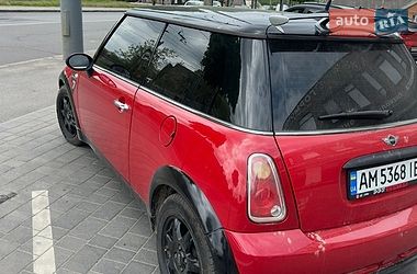 Хэтчбек MINI Cooper 2006 в Виннице