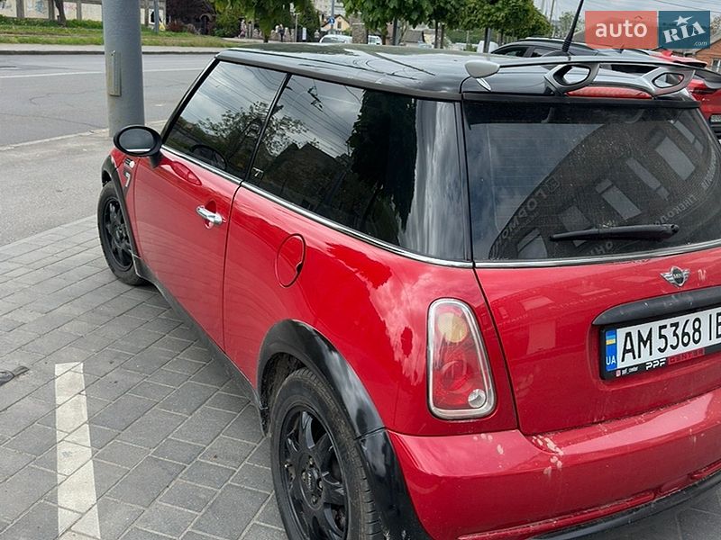 Хэтчбек MINI Cooper 2006 в Виннице