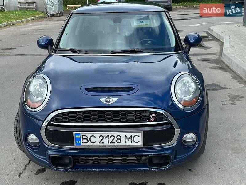 Хэтчбек MINI Cooper 2016 в Львове