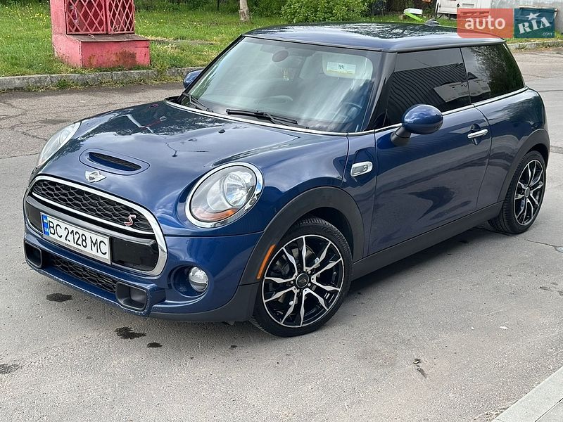 Хэтчбек MINI Cooper 2016 в Львове