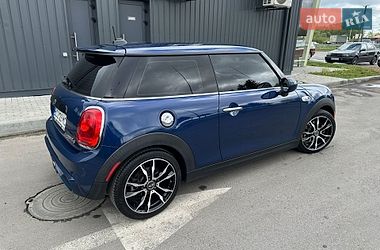Хэтчбек MINI Cooper 2016 в Львове