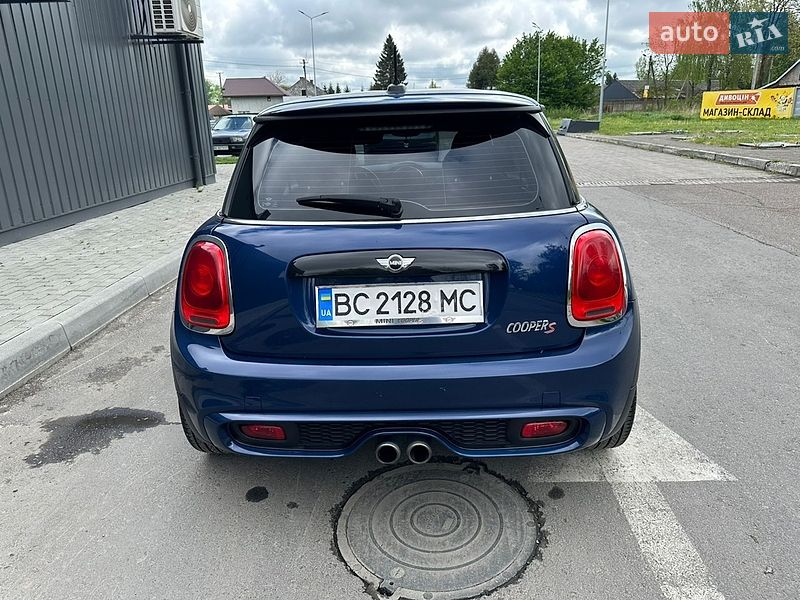 Хэтчбек MINI Cooper 2016 в Львове